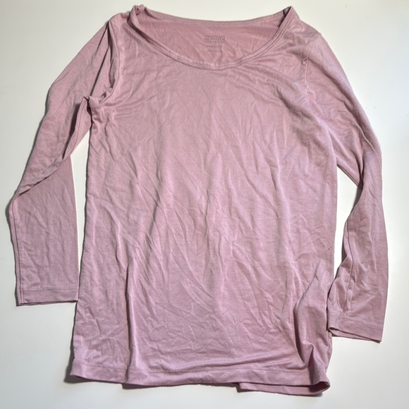Uniqlo Other - Uniqlo heat tech girls 7-8 pink long sleeve tshirt